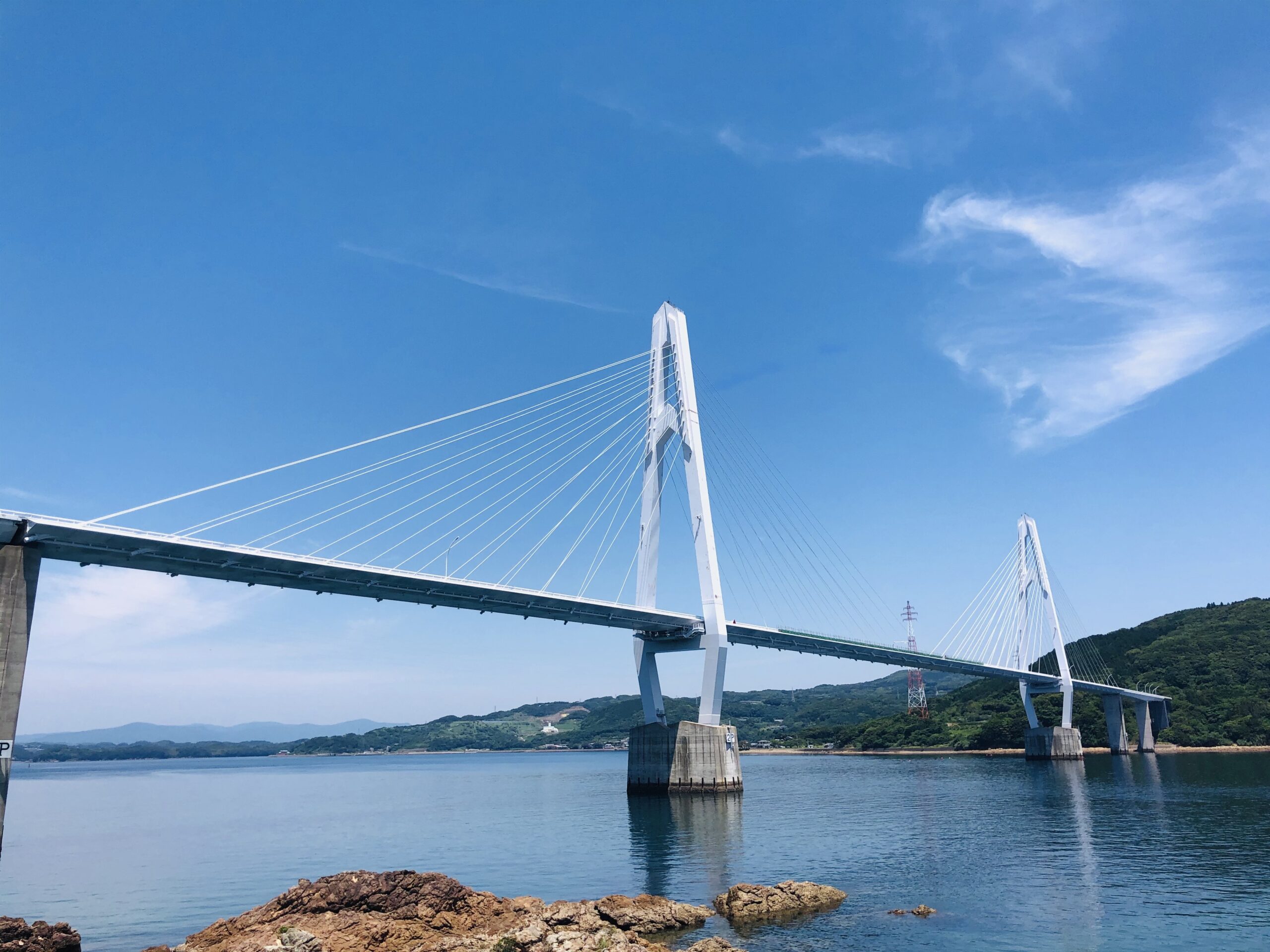 西海市の橋と歴史を巡るクルーズガイドツアー